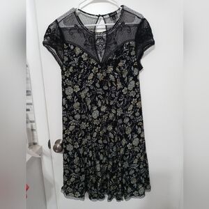 Torrid 0 black floral flare Lined dress with floral mesh lace top and shoulders